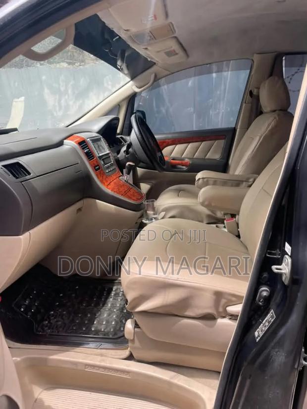 Toyota Alphard 2005 Black