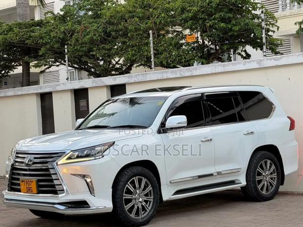Toyota Land Cruiser Prado 2016 White