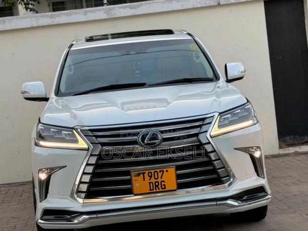 Toyota Land Cruiser Prado 2016 White