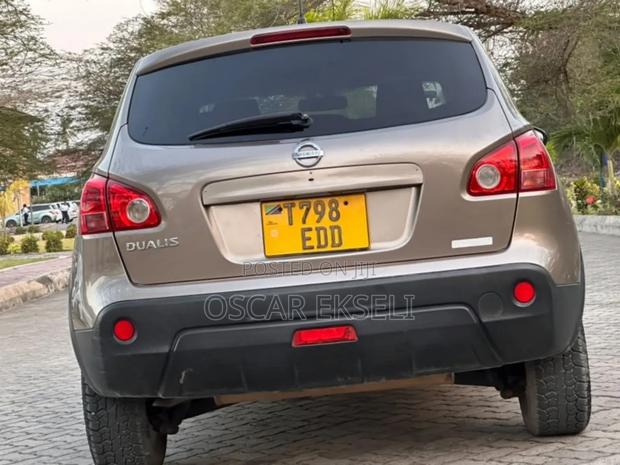 Nissan Dualis 2009 Beige