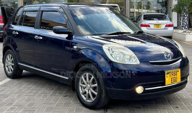 Mazda Verisa 2008 Blue