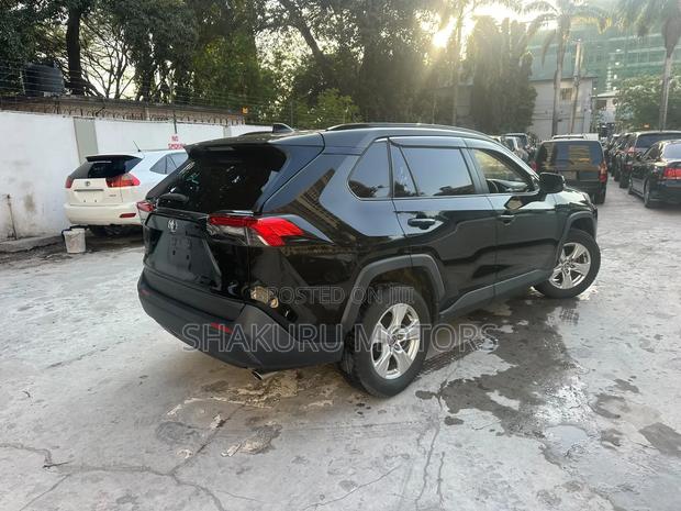 Toyota RAV4 2021 Black