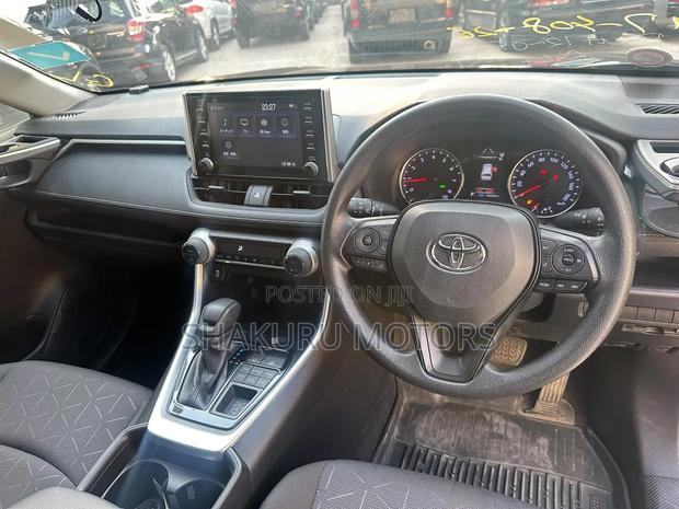 Toyota RAV4 2021 Black
