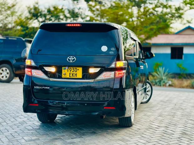 Toyota Vellfire 2008 Black