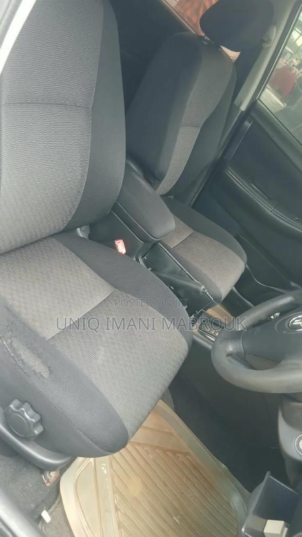 Toyota Corolla RunX 2003 Silver