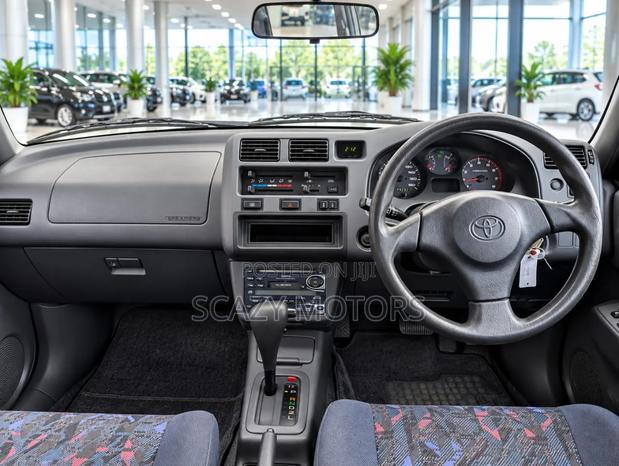 Toyota RAV4 1999 Silver