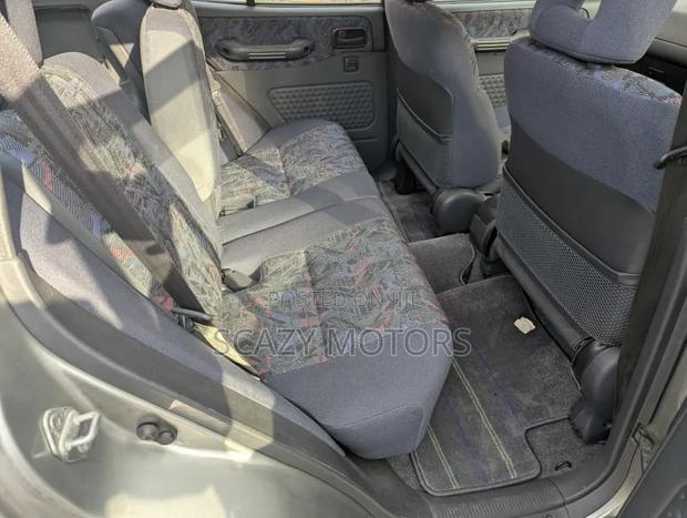 Toyota RAV4 1999 Silver