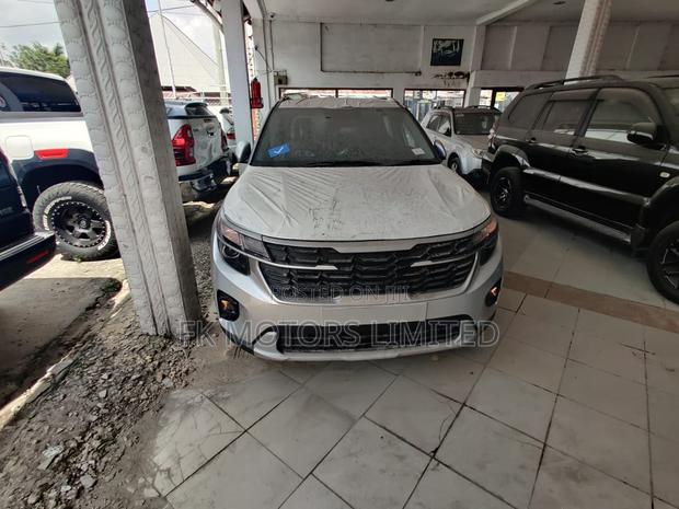 New Kia Seltos 2025 Silver