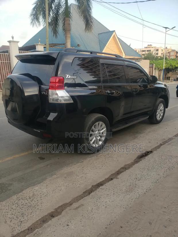 Toyota Land Cruiser Prado 2014 Black
