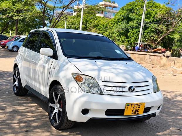 Toyota IST 2002 Pearl