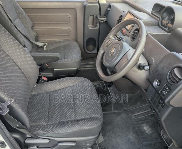 Toyota Porte 1.5 FWD 2013 White