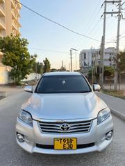 Toyota Vanguard 2010 Silver for sale