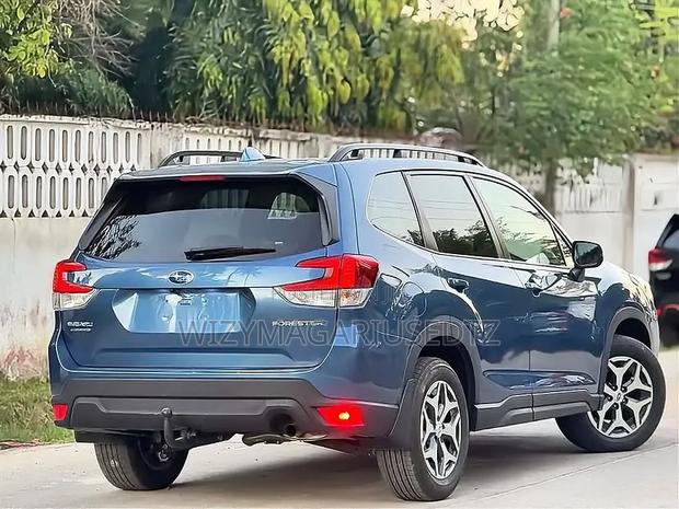 Subaru Forester Premium AWD 2023 Purple