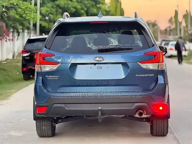 Subaru Forester Premium AWD 2023 Purple