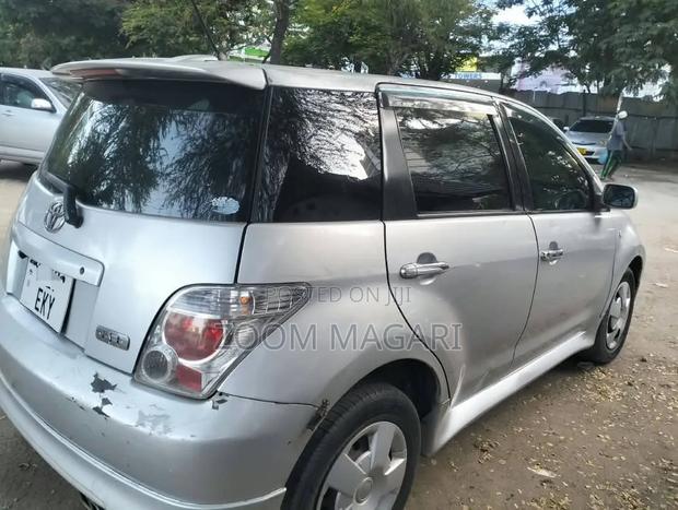 Toyota IST 2006 Silver