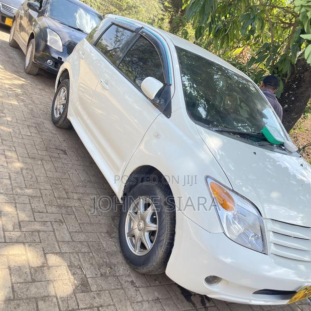 Toyota IST 2005 White
