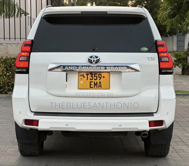Toyota Land Cruiser Prado 2.8 2019 Pearl