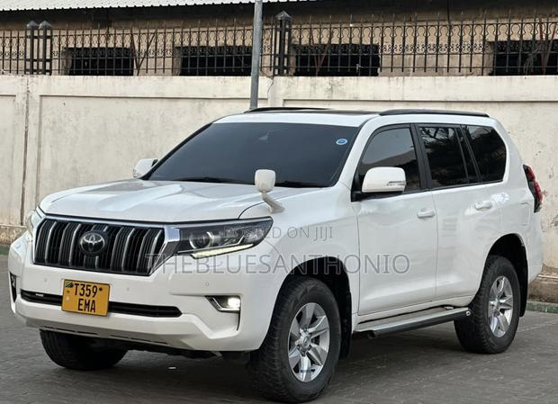 Toyota Land Cruiser Prado 2.8 2019 Pearl