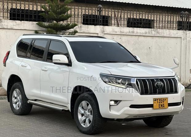 Toyota Land Cruiser Prado 2.8 2019 Pearl