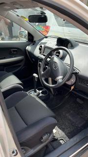 Toyota IST 2003 Pearl for sale