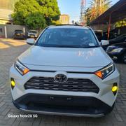 Toyota RAV4 2019 White for sale