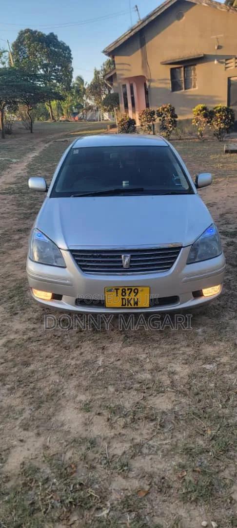 Toyota Premio 2005 Silver