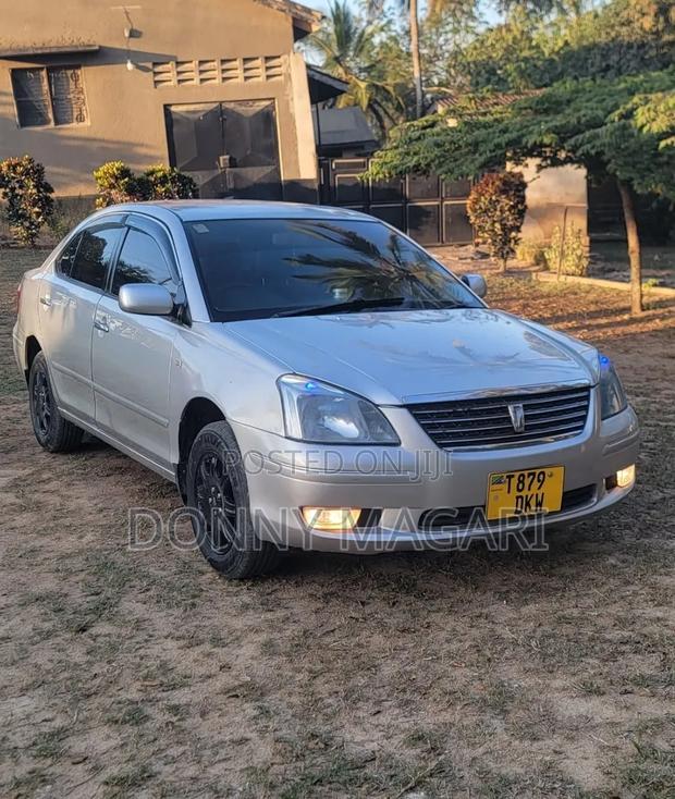 Toyota Premio 2005 Silver