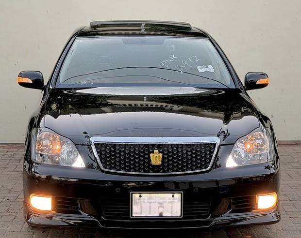 Toyota Crown 2007 Black