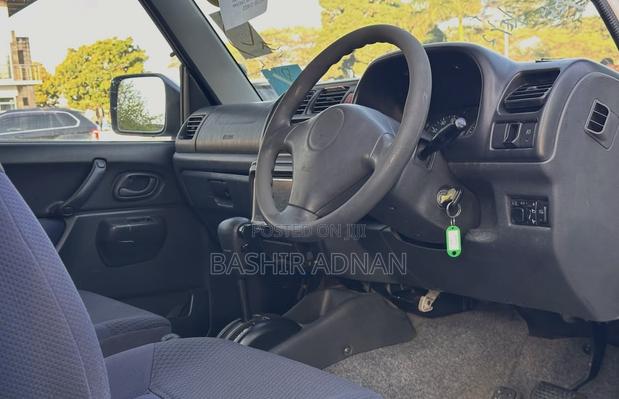 Suzuki Jimny 2002 White