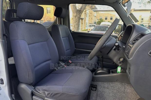 Suzuki Jimny 2002 White