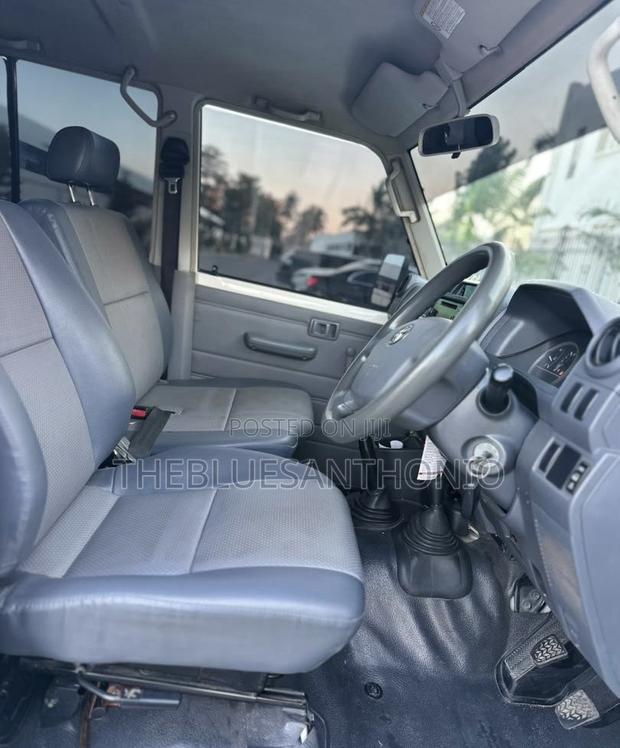Toyota Land Cruiser 79 Series 2020 Pearl