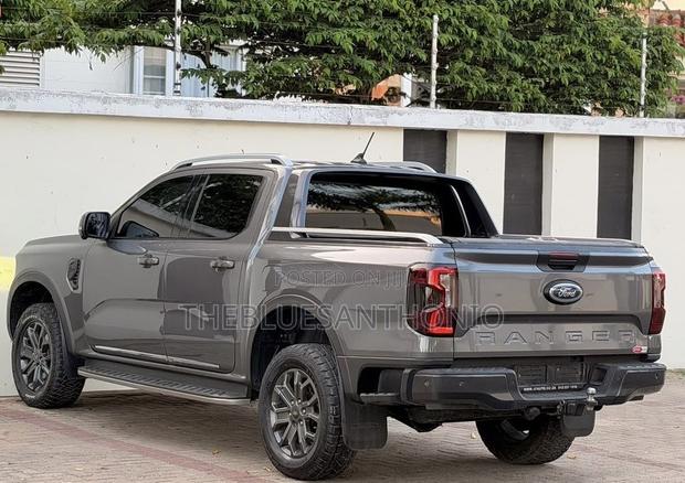 Ford Ranger Wildtrak 2023 Gray