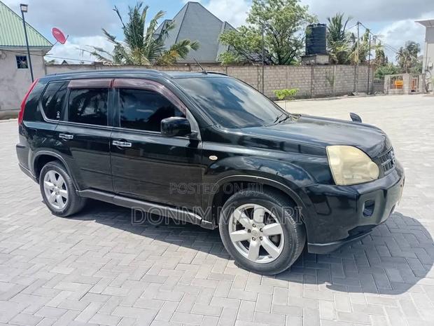 Nissan X-Trail 2011 Black