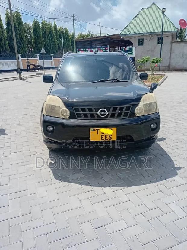 Nissan X-Trail 2011 Black