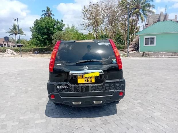 Nissan X-Trail 2011 Black