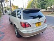 Toyota Harrier 2002 White for sale