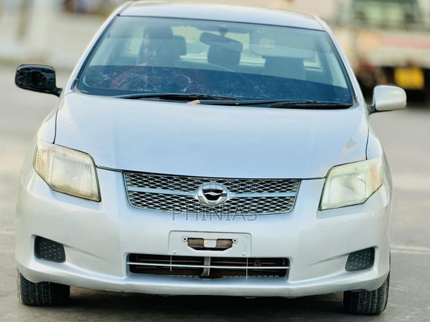 Toyota Axio 2006 Silver