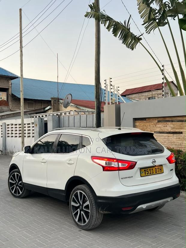 Nissan Qashqai 2017 White