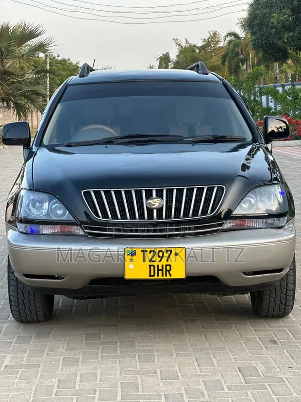 Toyota Harrier 2.2 16V 2003 Black