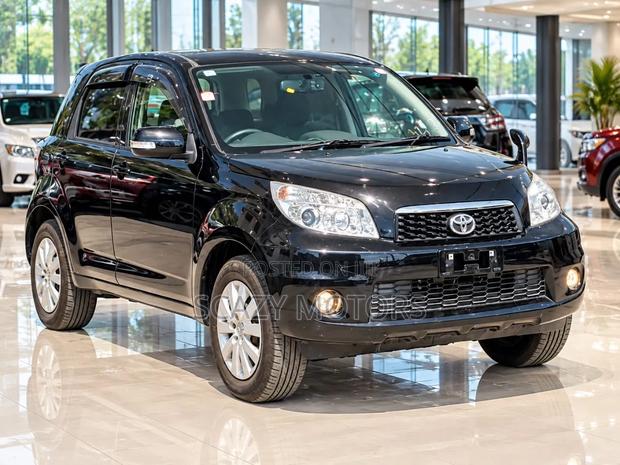 Toyota Rush 2011 Black