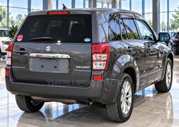 Suzuki Escudo 2013 Gray