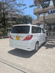 Toyota Alphard 2.4 Petrol AWD 2009 White for sale