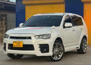 Mitsubishi Outlander 2010 White for sale