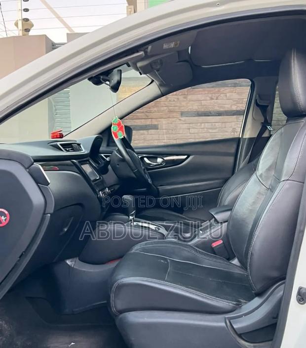 Nissan Qashqai 2015 White