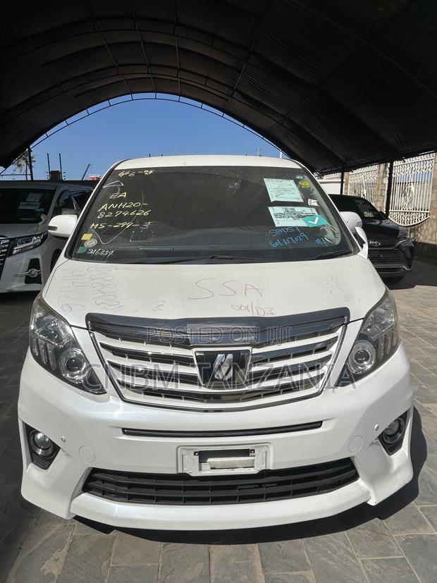 Toyota Alphard 2013 White