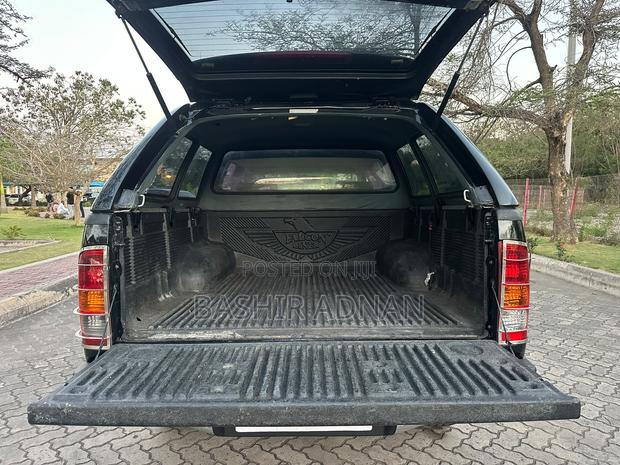 Toyota Hilux 3.0 D-4D Double Cab 4x4 Raider 2006 Black