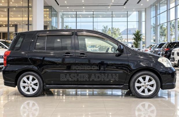 Toyota Raum 1.5 FWD 2004 Black