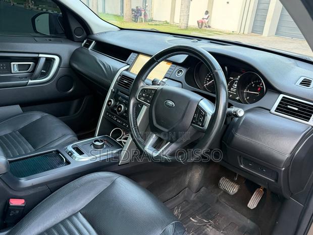 Land Rover Discovery 2017 Beige