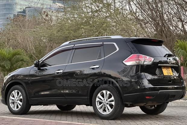 Nissan X-Trail 2.0 Petrol FWD 2014 Black