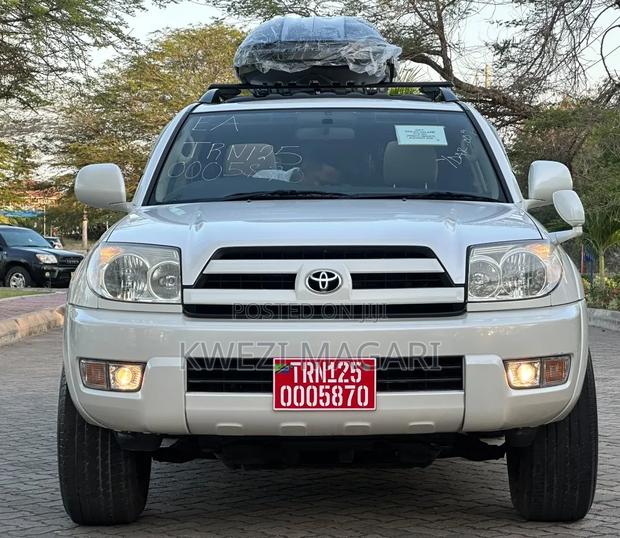 Toyota Hilux Surf 2006 White